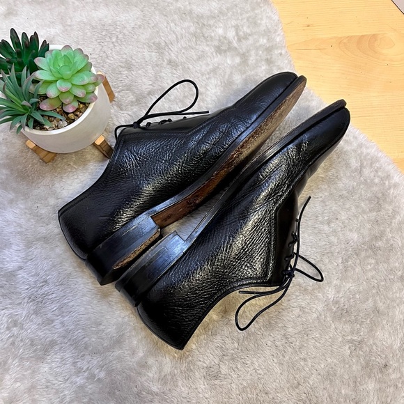 Magnanni Black Leather Oxfords - Picture 4 of 14